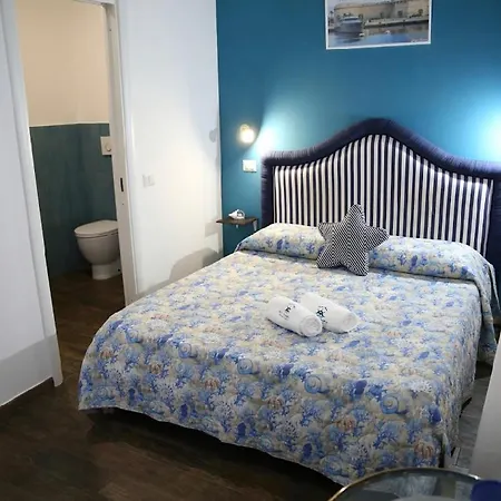 House Sottocoperta 3*