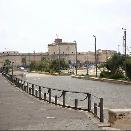 House Sottocoperta Konukevi 3*